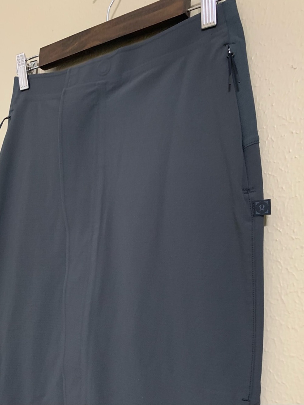 Lululemon Lab Midi Skirt Womens 6 Dark Grey Technical Wrap Front Pockets - Picture 4 of 8